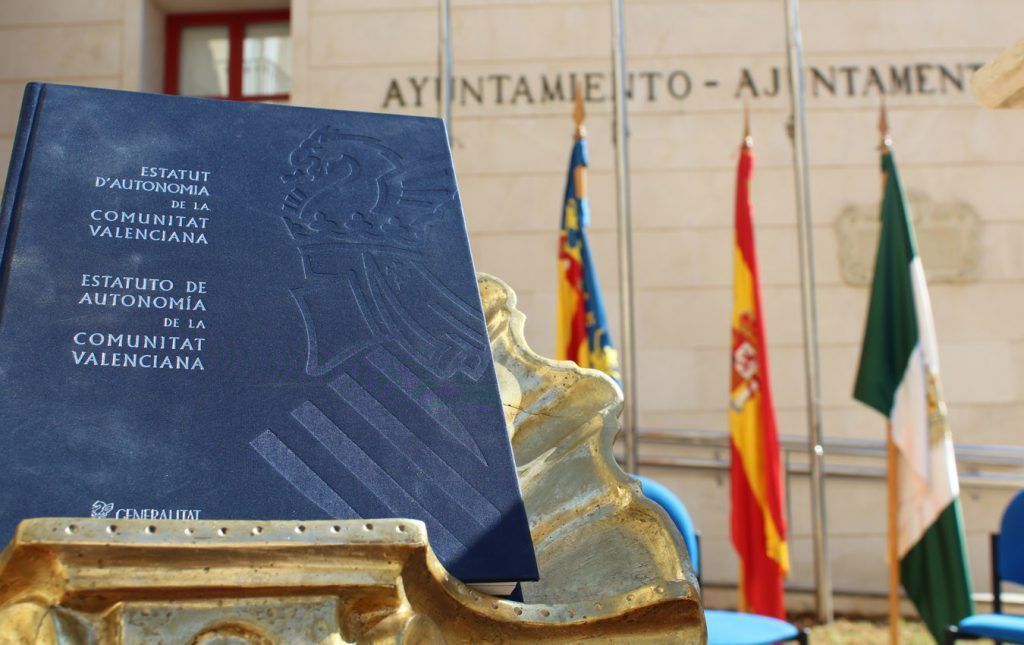 Ayuntamiento de Novelda 01-ayto-1024x645 El alcalde reclama una  financiación “justa” para la Comunitat Valenciana en el acto institucional de 9 d'Octubre 