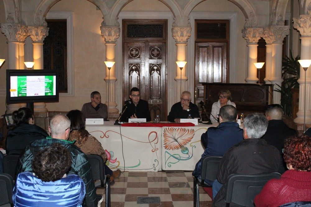 Ayuntamiento de Novelda Expo-4-ayto    Novelda celebra els 40 anys d'ajuntament democràtic amb una exposició i una conferència en el Gómez-Tortosa 