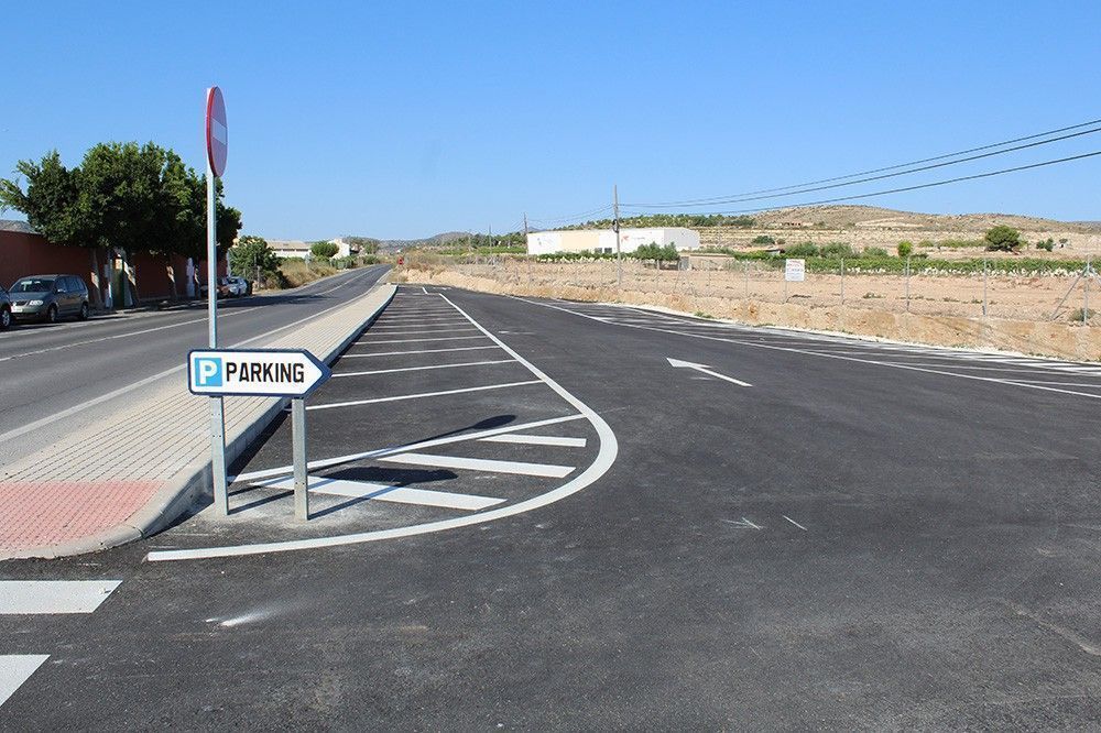 Ayuntamiento de Novelda 02-17 Finalitzen les obres d'adequació de l'aparcament del Cementeri 