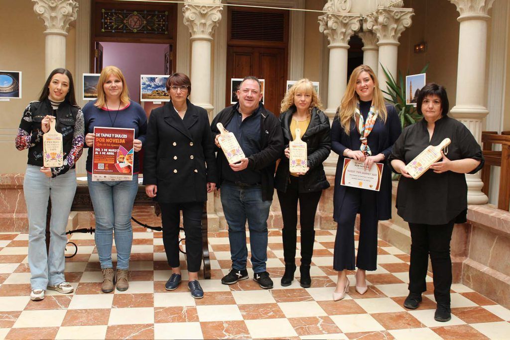 Ayuntamiento de Novelda 06-12-1024x683 Turismo entrega los premios de la Ruta de Tapas 2022 