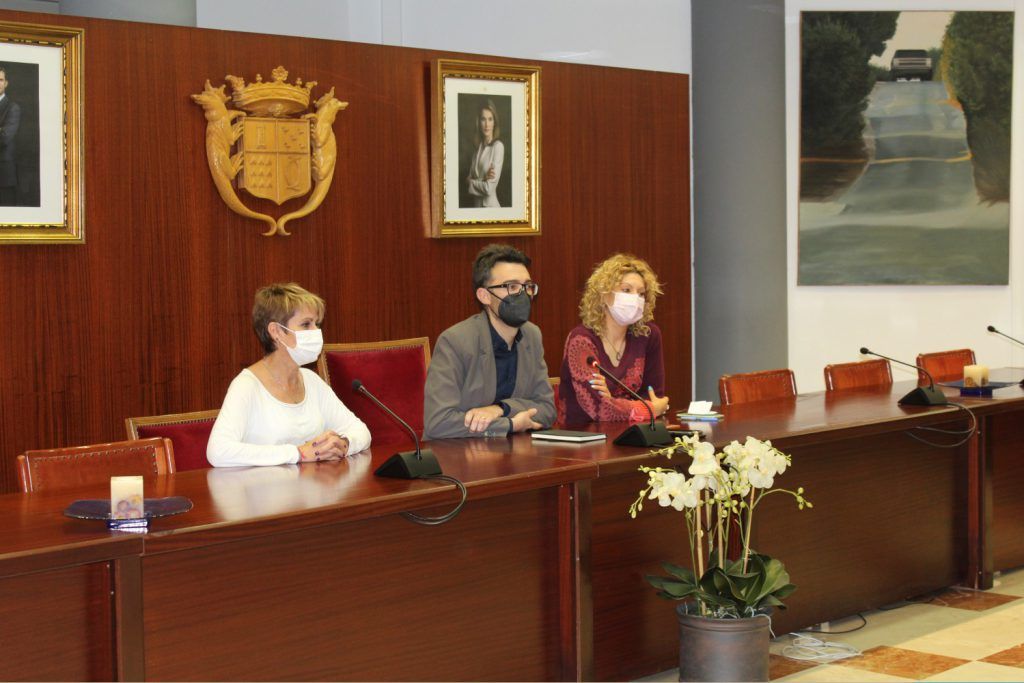 Ayuntamiento de Novelda 01-visita-ceip-jorge-juan-1024x683 Alumnat del CEIP Jorge Juan presenta propostes per a una ciutat més inclusiva, segura i sostenible 