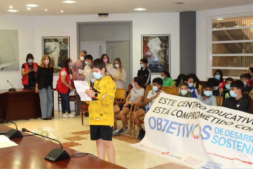 Ayuntamiento de Novelda 09-visita-ceip-jorge-juan-1024x683 Alumnat del CEIP Jorge Juan presenta propostes per a una ciutat més inclusiva, segura i sostenible 
