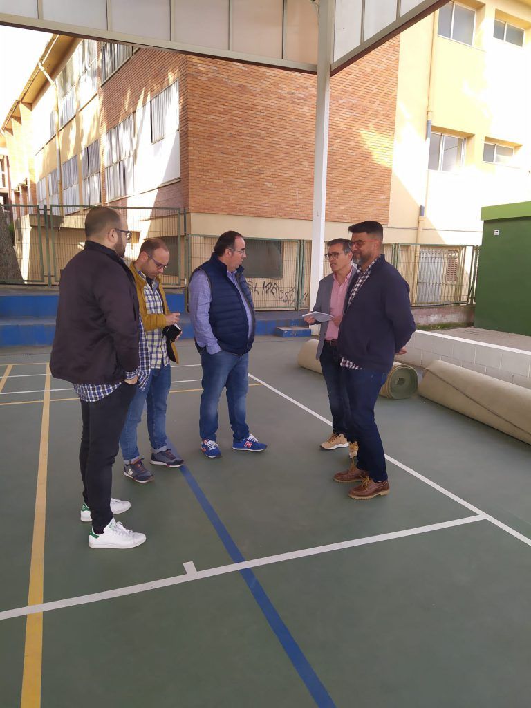 Ayuntamiento de Novelda Mejoras-cancha-basket-4-768x1024 L'Ajuntament projecta millores per a les pistes de bàsquet de la Magdalena 