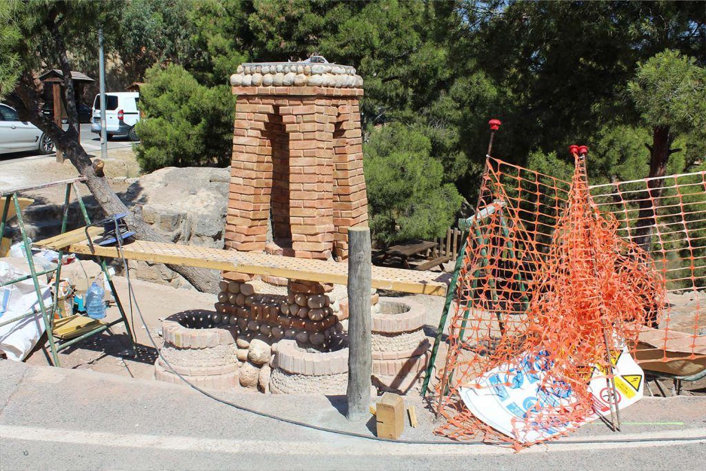 Ayuntamiento de Novelda Heraldo-1-1024x683 Finalizan los trabajos de recuperación de la Font dels Tres Amics 