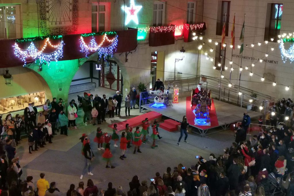 Ayuntamiento de Novelda subvencion-1-1024x683 Novelda estrenarà nova caseta per a Papa Noel en les pròximes dates nadalenques 
