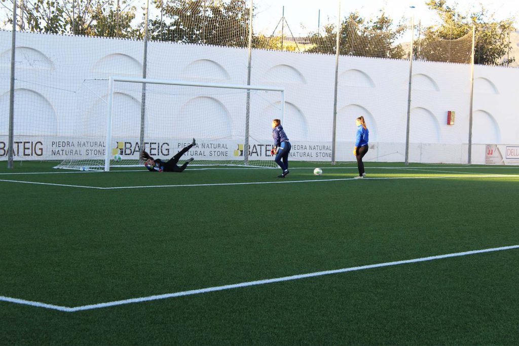 Ayuntamiento de Novelda futbol-2-1024x683 La Magdalena acoge los partidos de preparación de las selecciones autonómicas femeninas de fútbol sub-15 y sub-17 