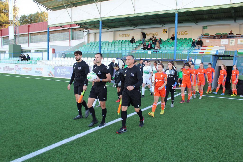 Ayuntamiento de Novelda futbol-5-1024x683 La Magdalena acoge los partidos de preparación de las selecciones autonómicas femeninas de fútbol sub-15 y sub-17 
