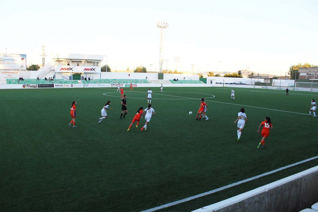 Ayuntamiento de Novelda futbol-9-1024x683 La Magdalena acoge los partidos de preparación de las selecciones autonómicas femeninas de fútbol sub-15 y sub-17 
