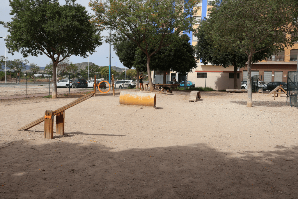 Ayuntamiento de Novelda Horario-parque-canino-5-1-1024x683 Protección Animal modifica el horario de uso del área canina  del parque del Donante de Sangre 