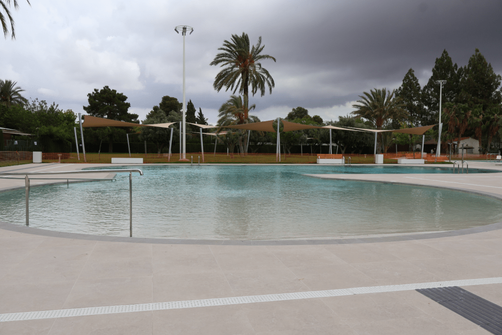 Ayuntamiento de Novelda Piscinas-6-1024x683 Novelda reobri les piscines municipals totalment renovades 