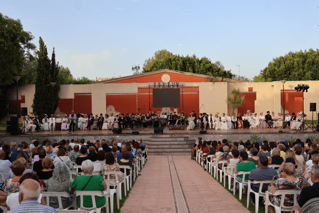 Ayuntamiento de Novelda Presentación-Betania-13-1024x683 El Parque Auditorio Municipal acoge la presentación de Betania 2024 
