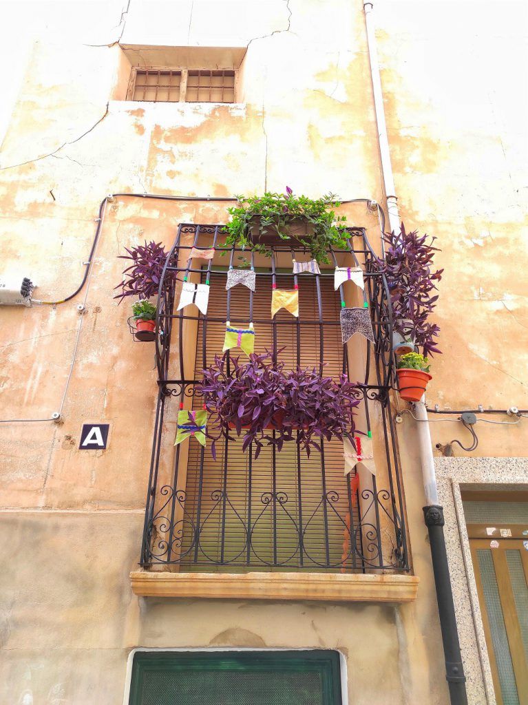 Ayuntamiento de Novelda Concurso-balcones-5-767x1024 Medi Ambient dona a conéixer els guanyadors de la primera edició del Concurs de Decoració de Balcons i Finestres 